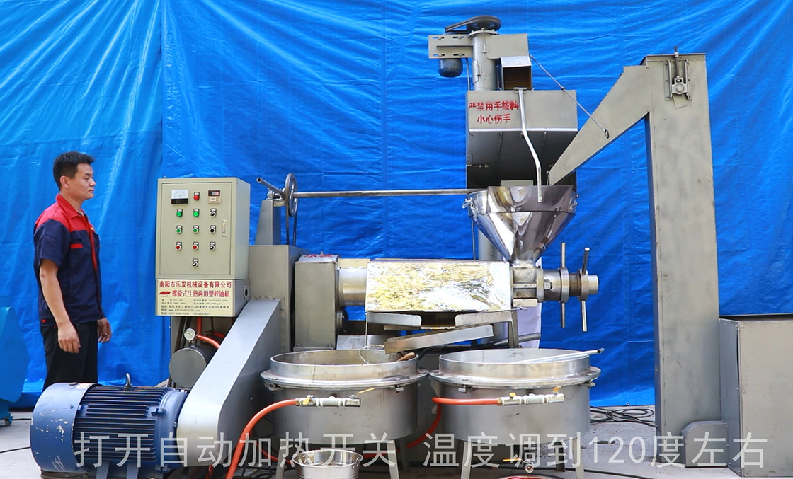 El aceite de coco presionó la máquina de la extracción de aceite del girasol 30 kilovatios con el sistema del filtro